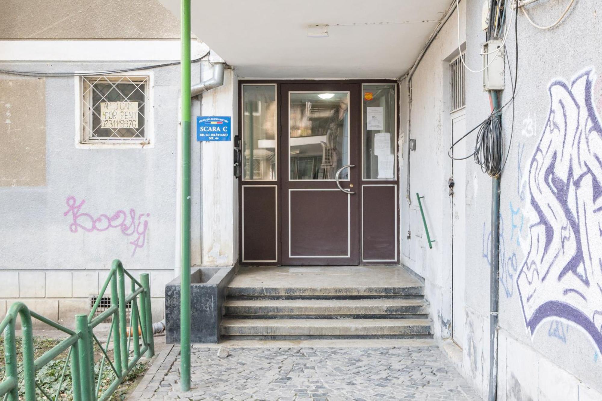 Central Aesthetic Apartment Bucareste Exterior foto
